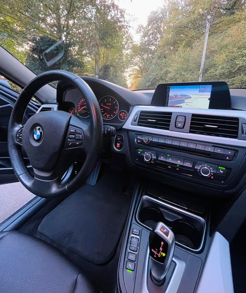 BMW 318dA Pano/360/Gps *new chaine*