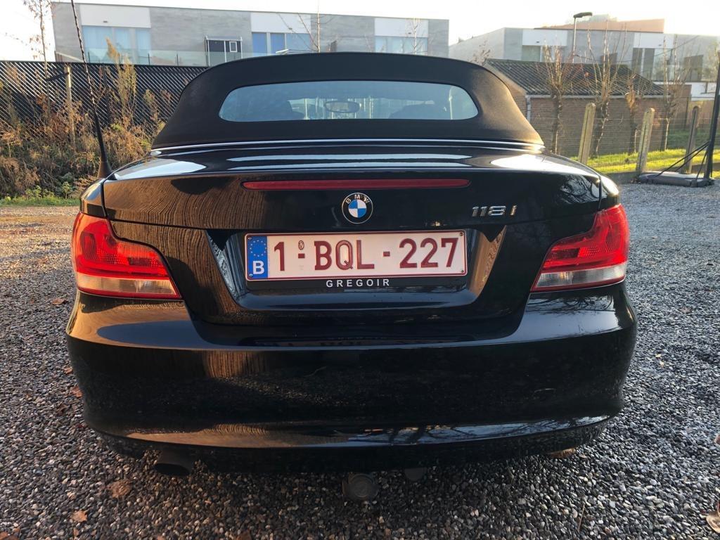 BMW 118i CABRIO avec à peine 75 000 km !!
