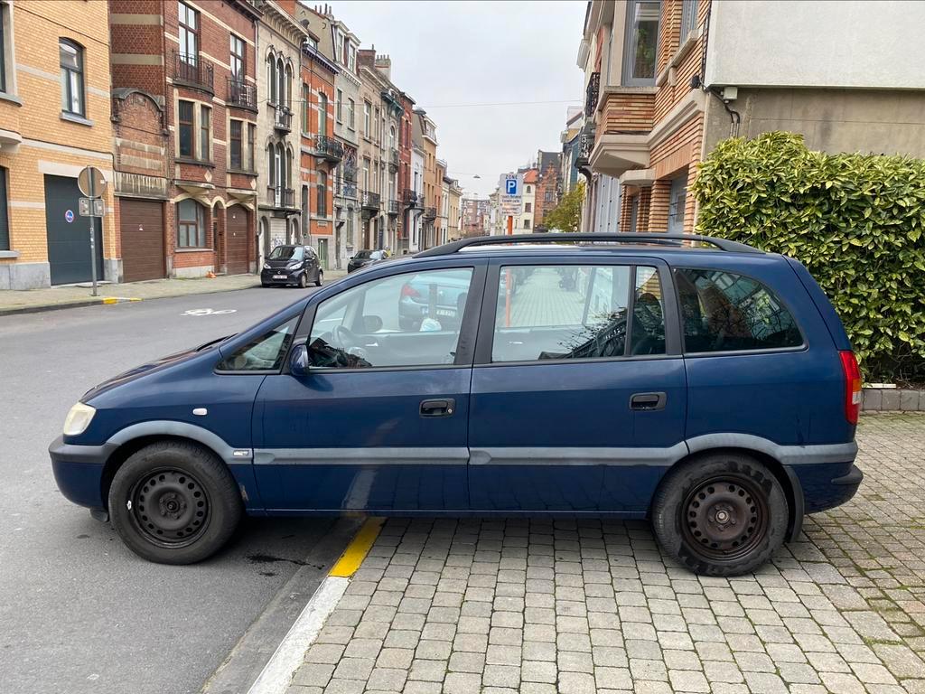 Opel zafira 2.0dti 7places 306.000km / 2002