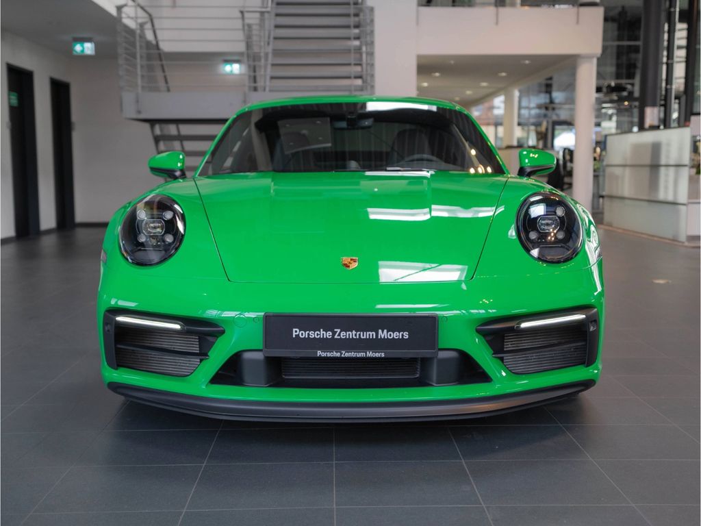 Porsche 911 Carrera 4 GTS Liftsystem BOSE Hinterachslenk