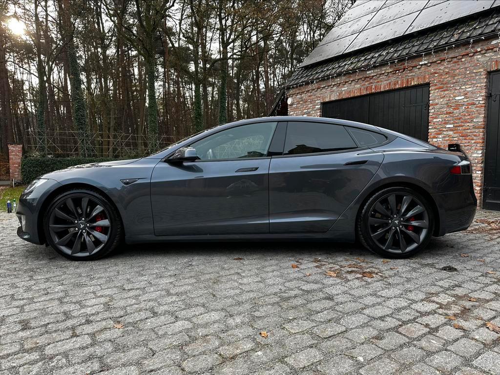 Model S 90D - Performance + Night Pack - Free Supercharger -