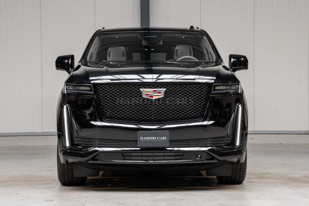 Cadillac Escalade 2023 ESV Sport Platinum € 119000  +F47