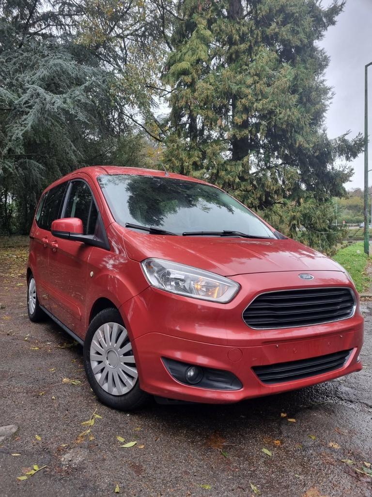 Ford tourneo courier 1.0 essence