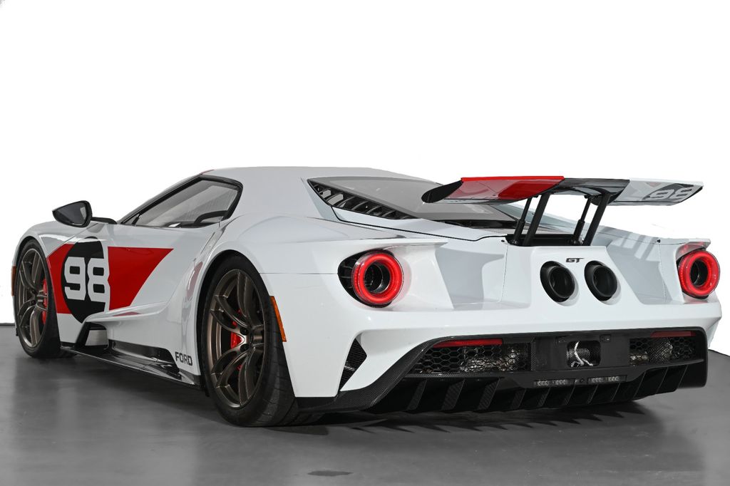 Ford GT new car with CoC in blanco in Stock