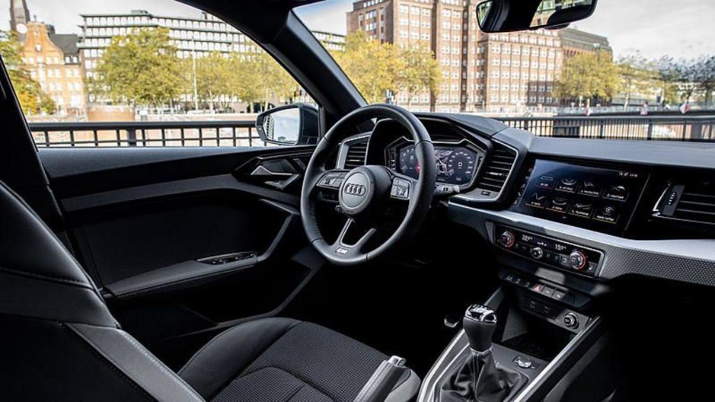 Audi A1 2021 Te huur per dag week of maand!