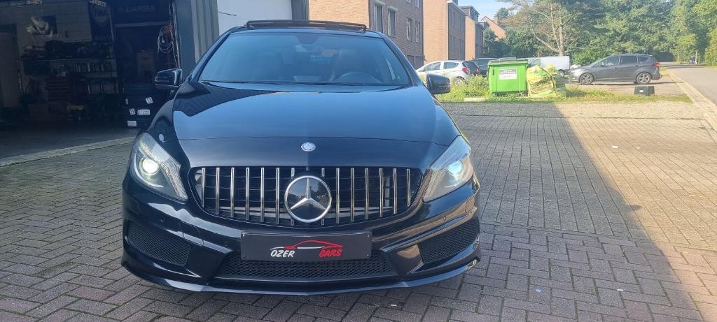 Mercedes-Benz A 180 d Amg Package Toit panoramique