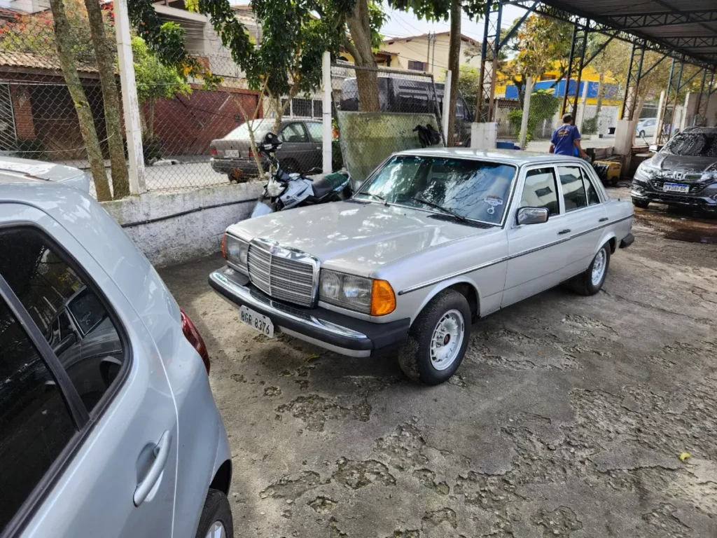 Mercedes Benz 280 E 1980 Para Restaurar