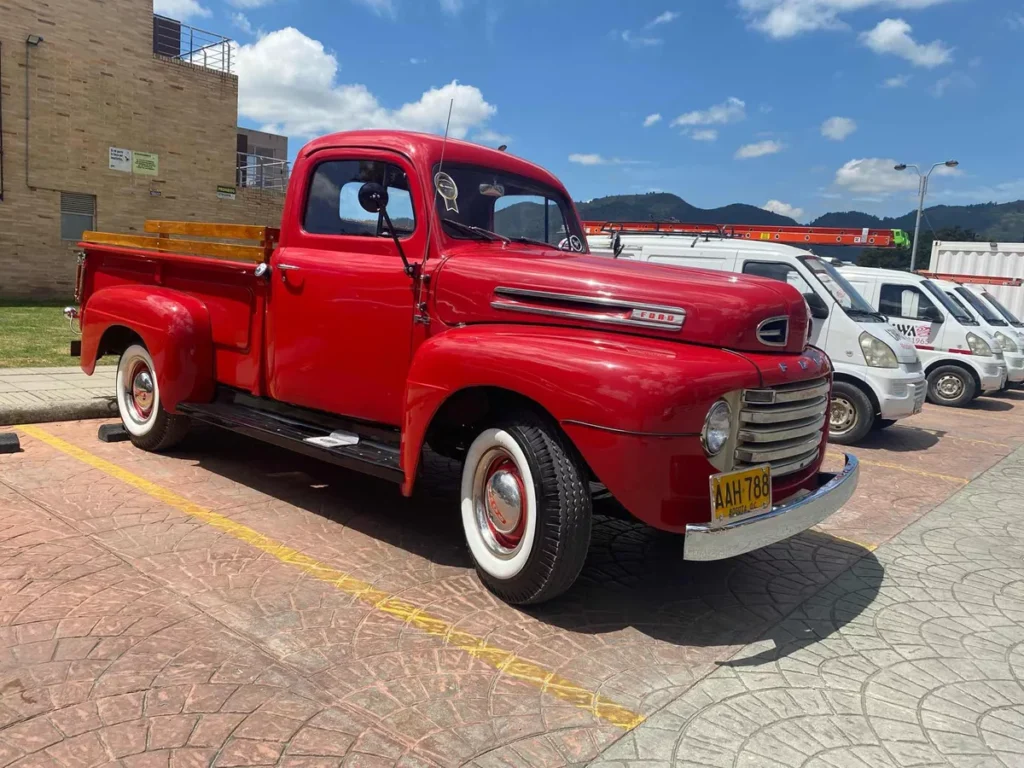 Ford F2