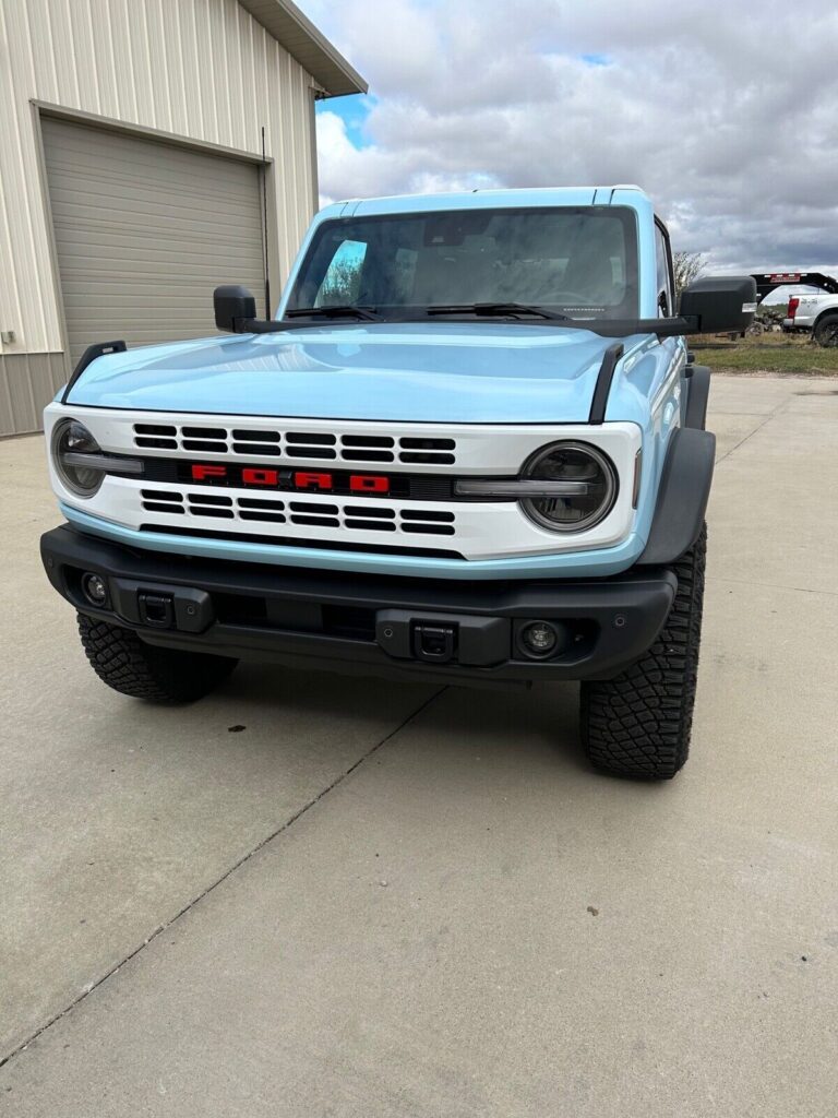 2023 Ford Bronco HERITAGE LIMITED