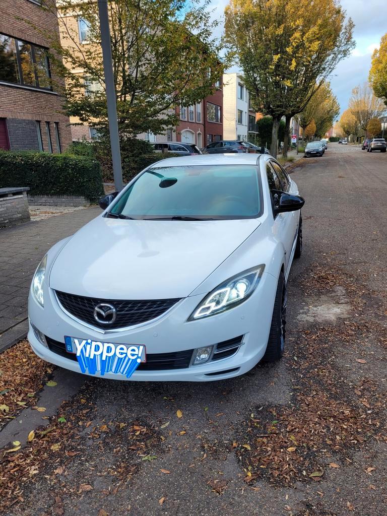 Mooi Witte Mazda 6 2.0  Benzine/LPG