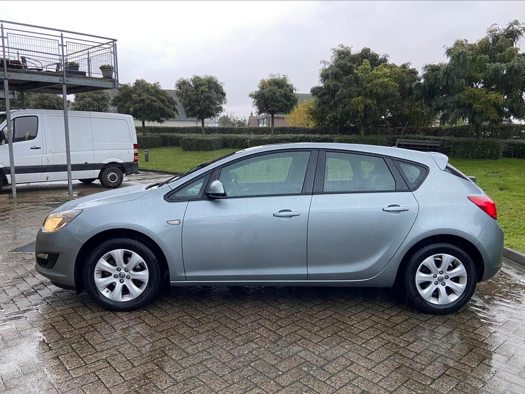 Garantie 12M/1ère main/Opel Astra Cosmos/2015/62800/1.4i/5€