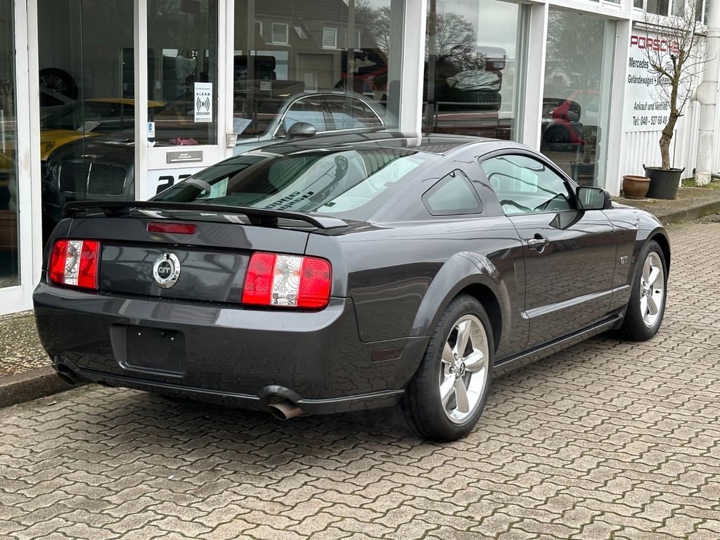 Ford Mustang GT Coupe 4.6 V8 Automatik