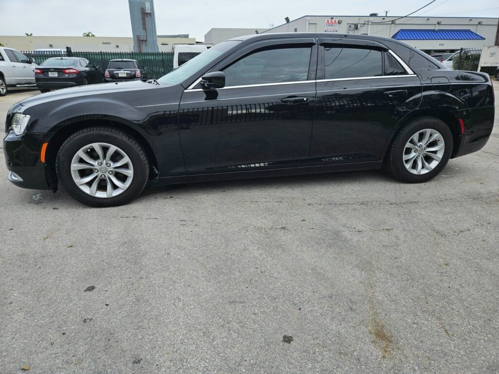 2020 Chrysler 300 Series