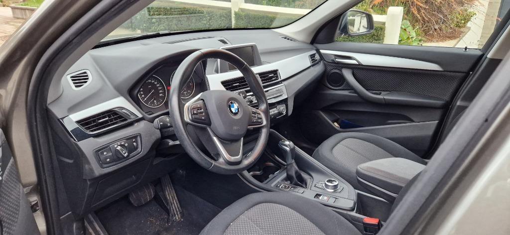 voiture BMW X1 1,8sDrive