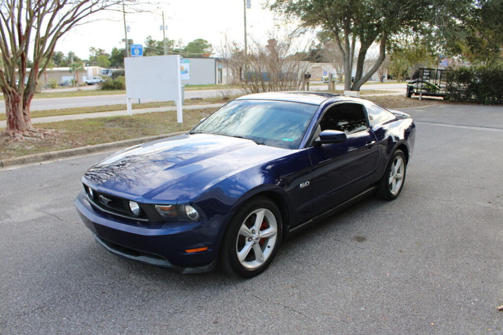 2011 Ford Mustang GT Premium 2dr Fastback