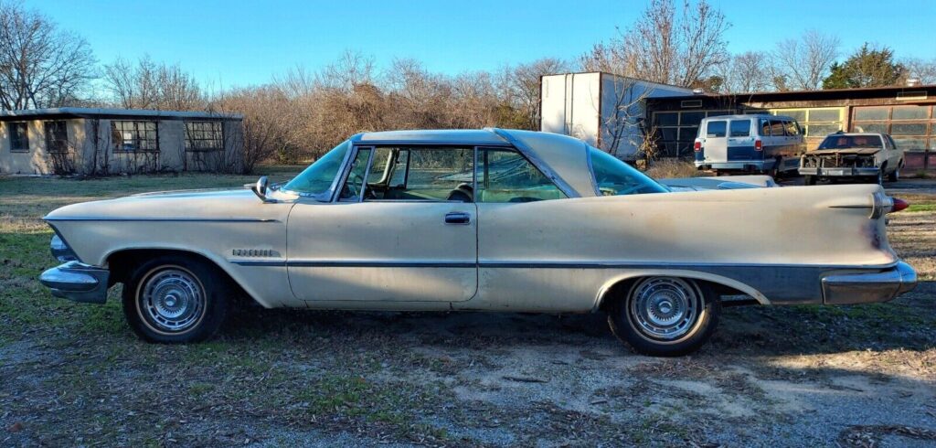 1959 Chrysler Imperial crown